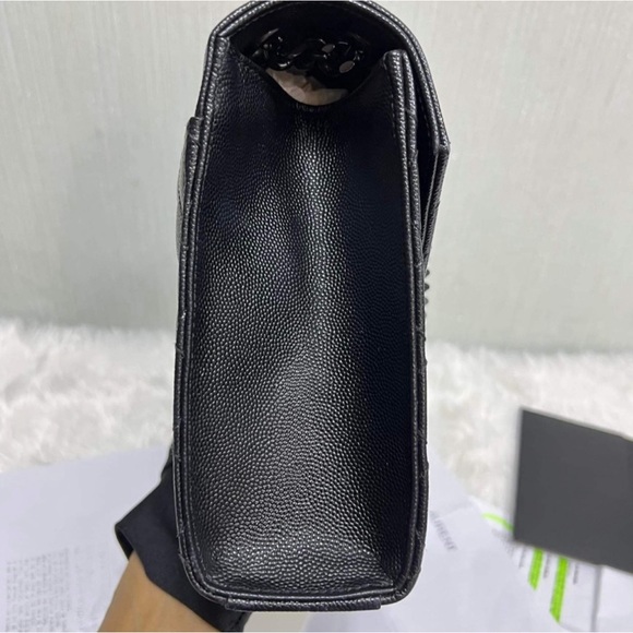 A107- ๐ฏ % authentic YLS Envelope Medium chain shoulder bag - Picture 11 of 17